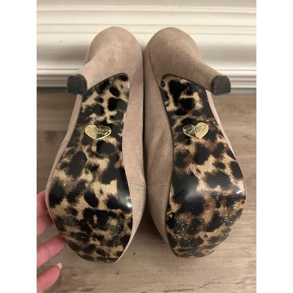 Betsy Johnson Thanee Booties Platform Taupe Suede 6.5M - Picture 9 of 13